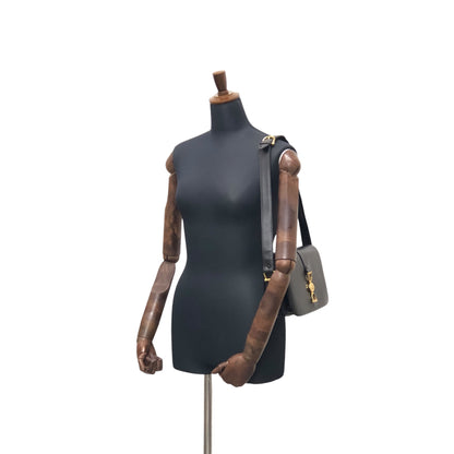 CELINE Horse Carriage Shoulder bag Black Vintage tinnie