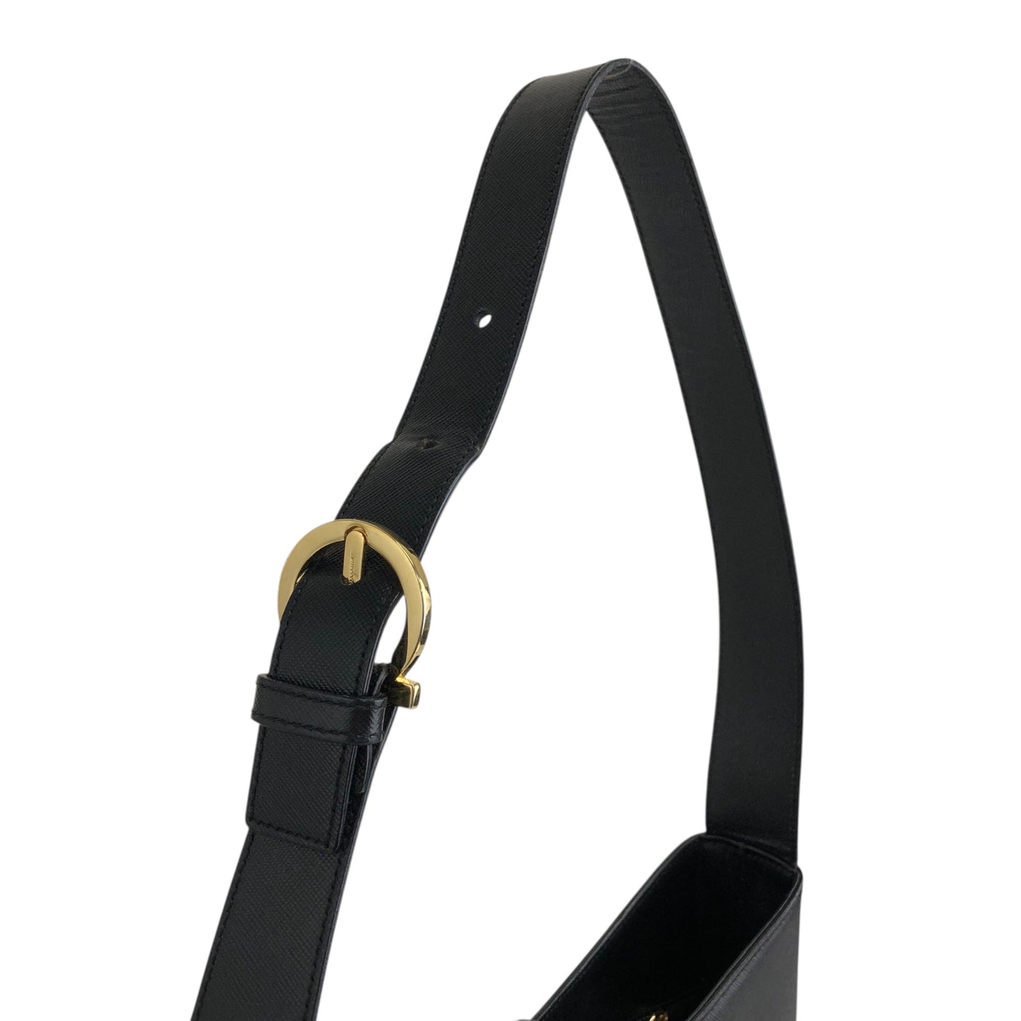 Salvatore Ferragamo Gancini Shoulder bag Black Vintage vn6tps