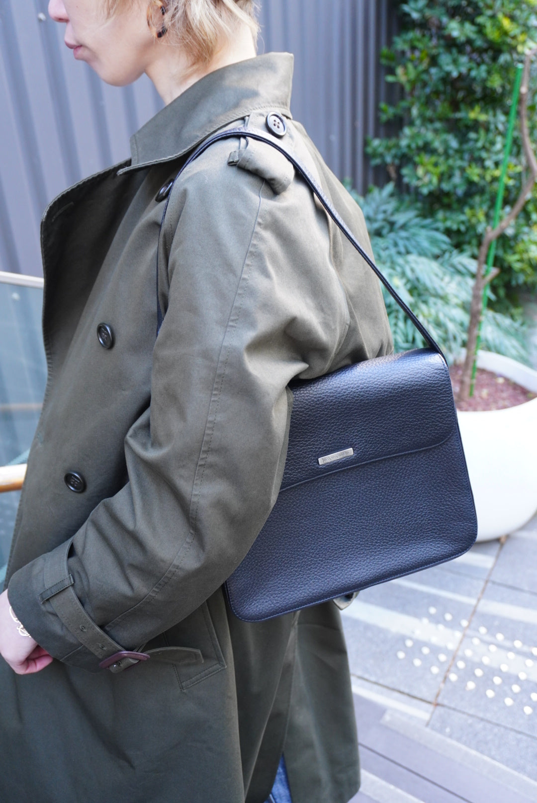 Vintage Yves Saint Laurent | VintageShop solo