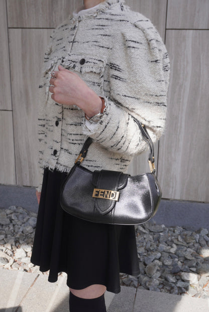 FENDI Logo Shoulder bag Black Vintage zjfy53