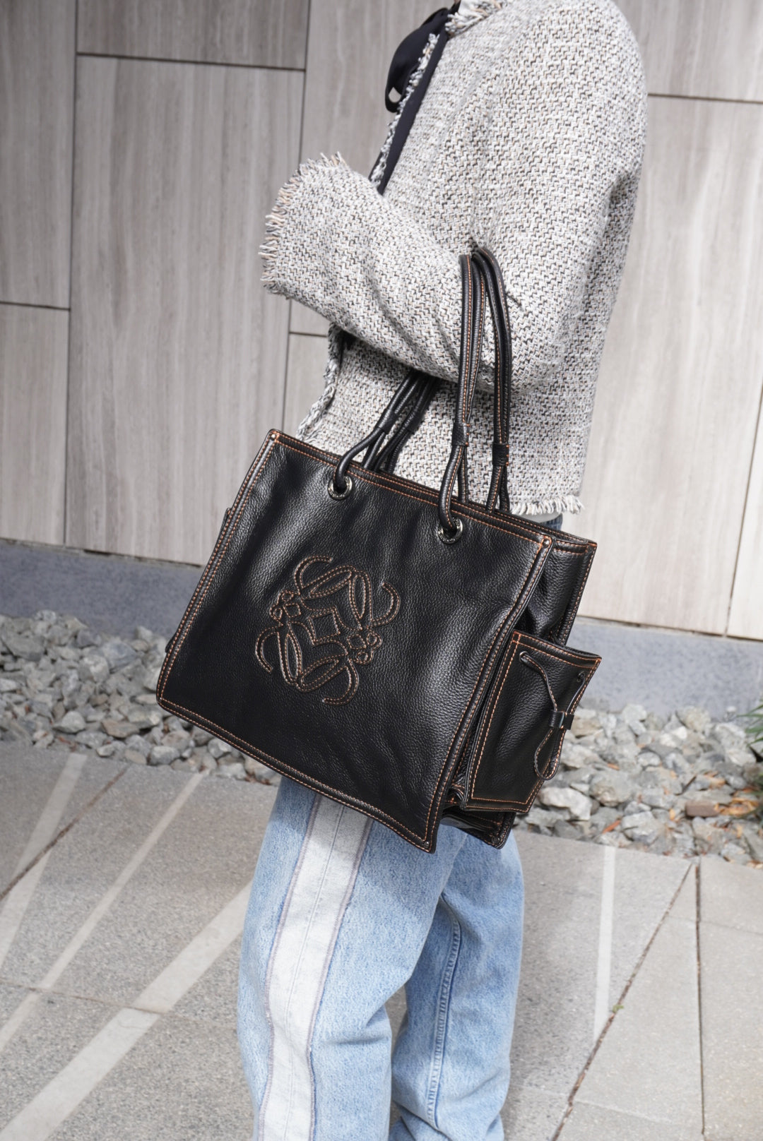 LOEWE Anagram Side Pocket Handbag Black Vintage ivzdgh