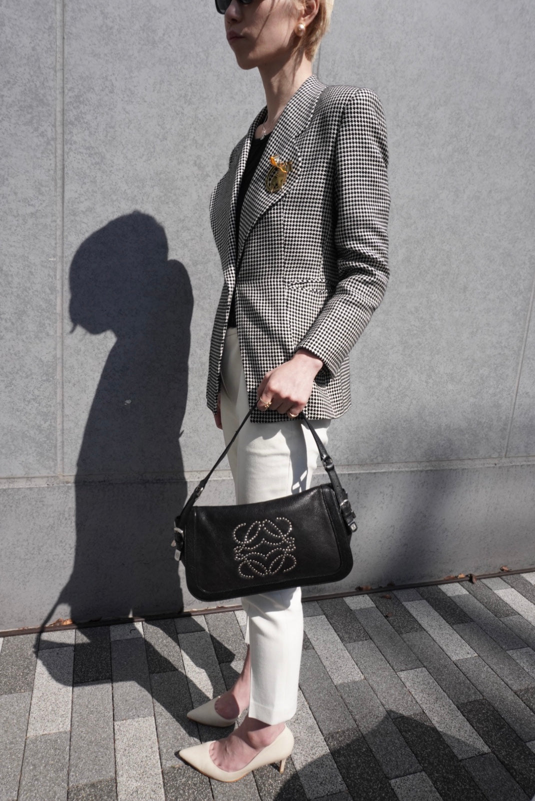 LOEWE Anagram Shoulder bag Black Vintage 8s3xv4