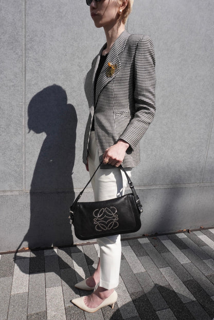 LOEWE Anagram Shoulder bag Black Vintage 8s3xv4