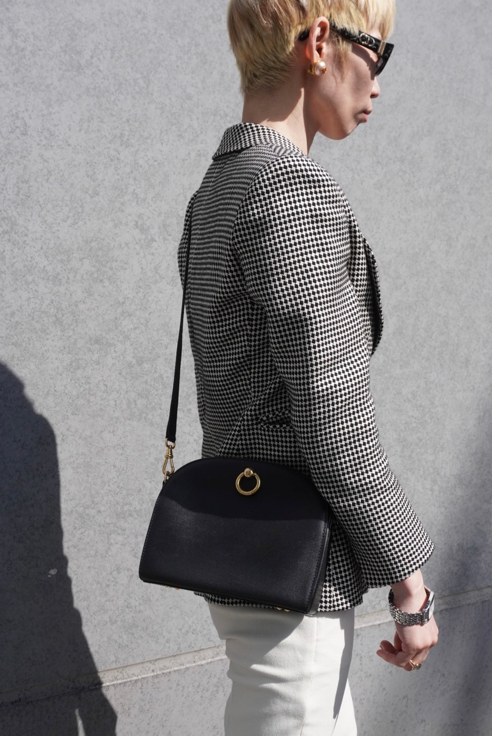 CELINE Circle Logo Shoulder bag Black Vintage 5rb8tv