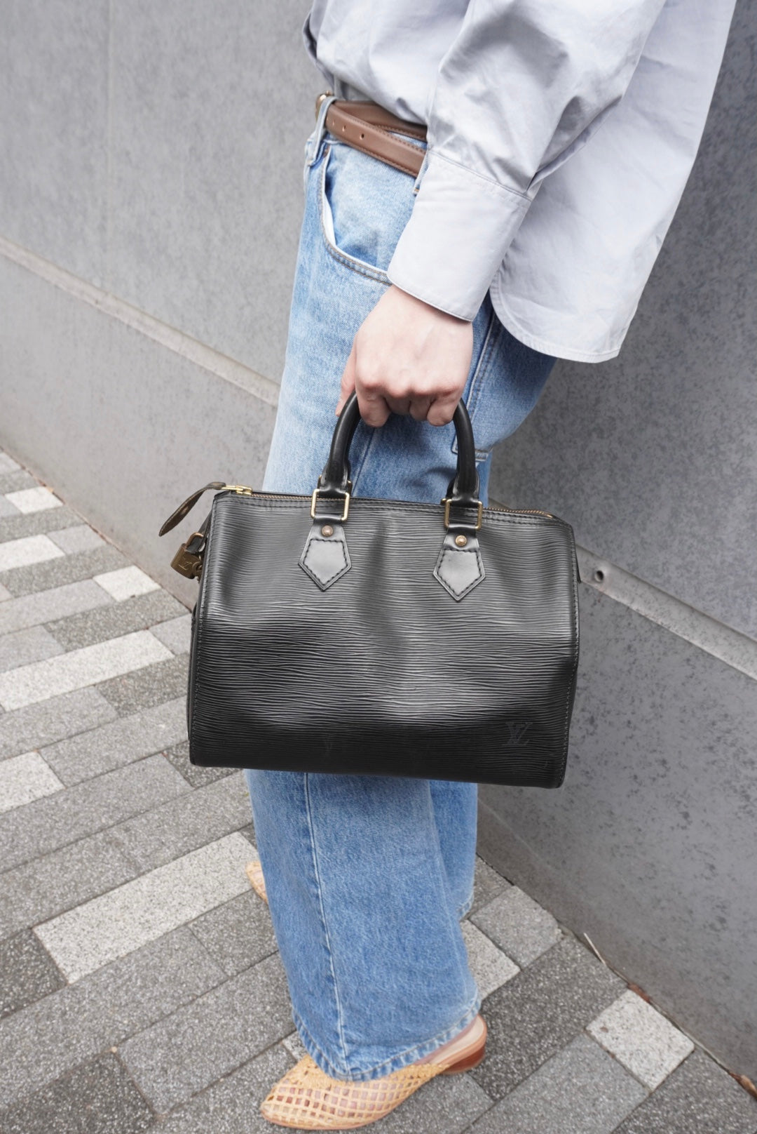 LOUIS VUITTON Epi Small Boston bag Handbag Black Vintage abz8nz