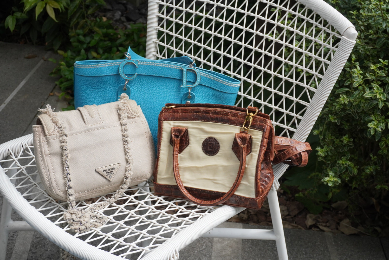 Vintageshop solo - The best shop in Old CELINE and High brand bags
