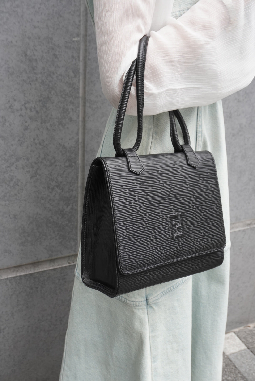 FENDI Logo Embossed Small Handbag Black Vintage h4nbvt
