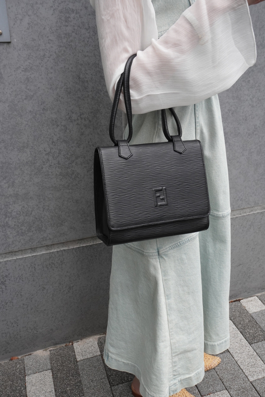 FENDI Logo Embossed Small Handbag Black Vintage h4nbvt