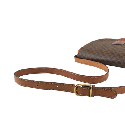 CELINE Macadam Blason Flap Shoulder bag Brown Vintage 2gysan