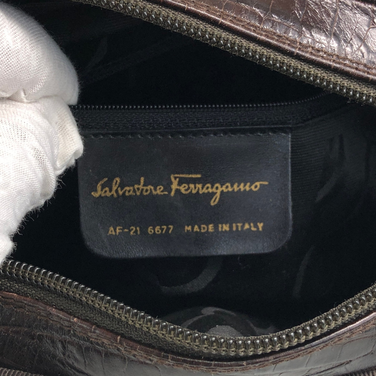 Salvatore Ferragamo Logo Shoulder bag Brown Vintage z3szbs