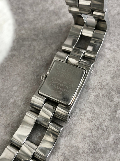 GUCCI Square Watch Silver 2305L Vintage 5db4xv