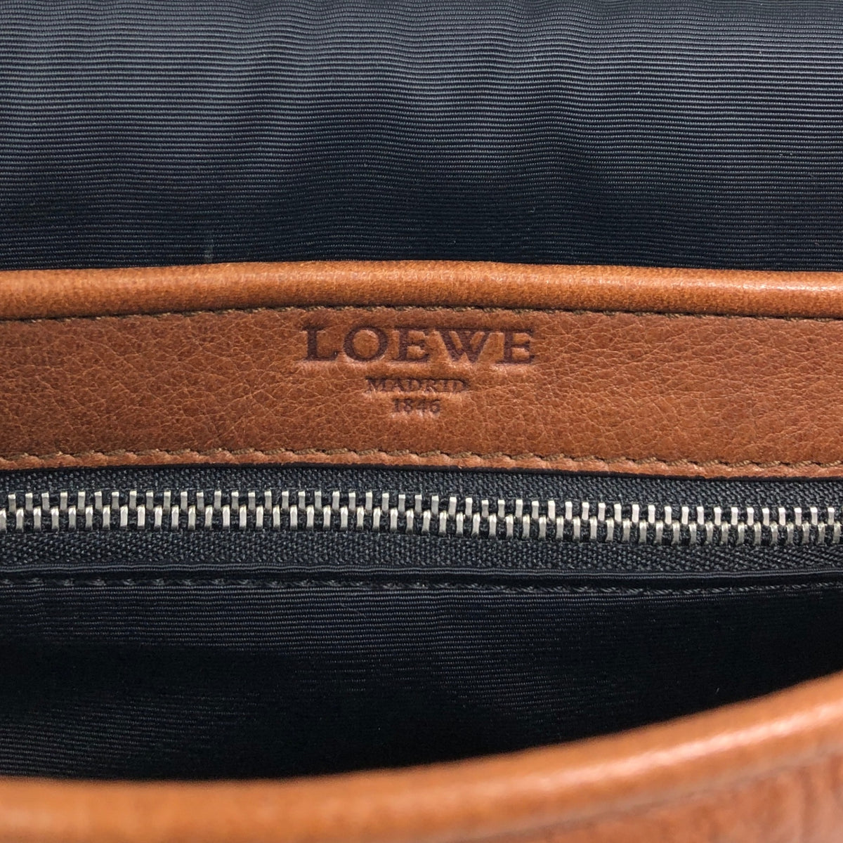 LOEWE Logo Embossed Shoulder bag Brown Vintage 6n4xku