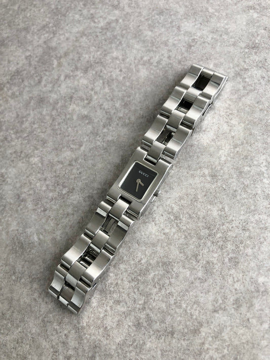 GUCCI Logo Quartz Watch Silver 2305L Vintage njz8b5