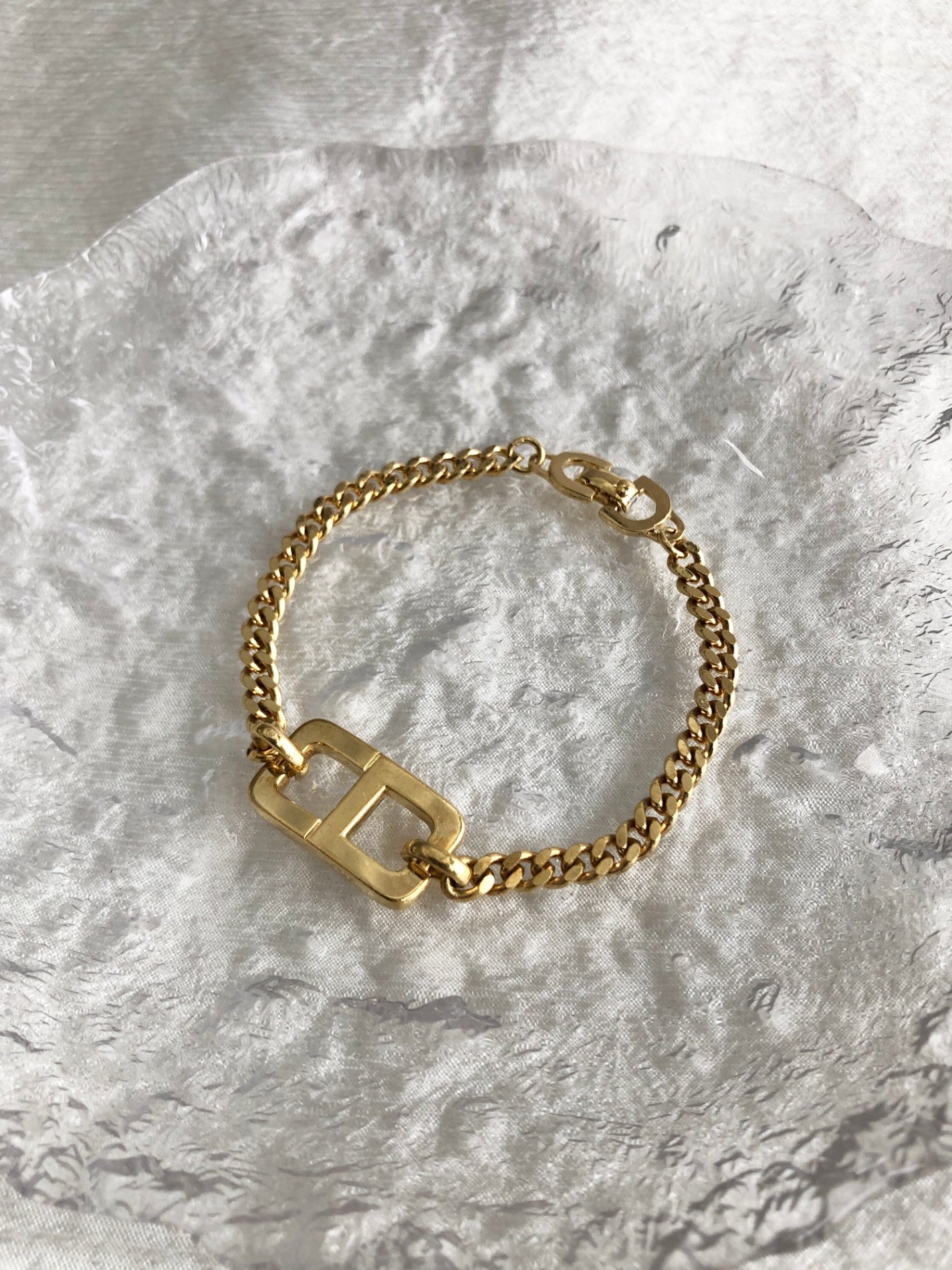 Christian Dior CD Logo Motif Bracelet Gold Vintage 67is3y