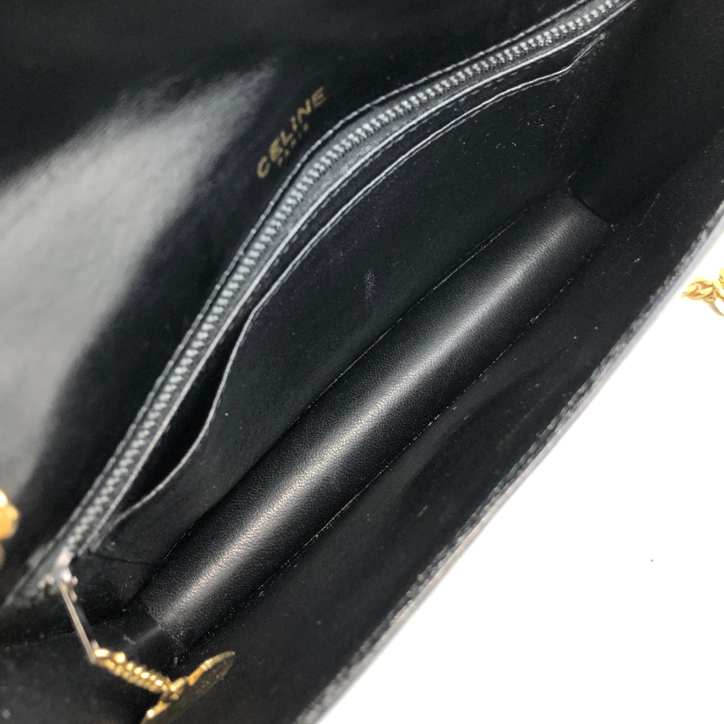 CELINE Blason Emblem Motif Chain Shoulder bag Black Vintage 2bfdfw
