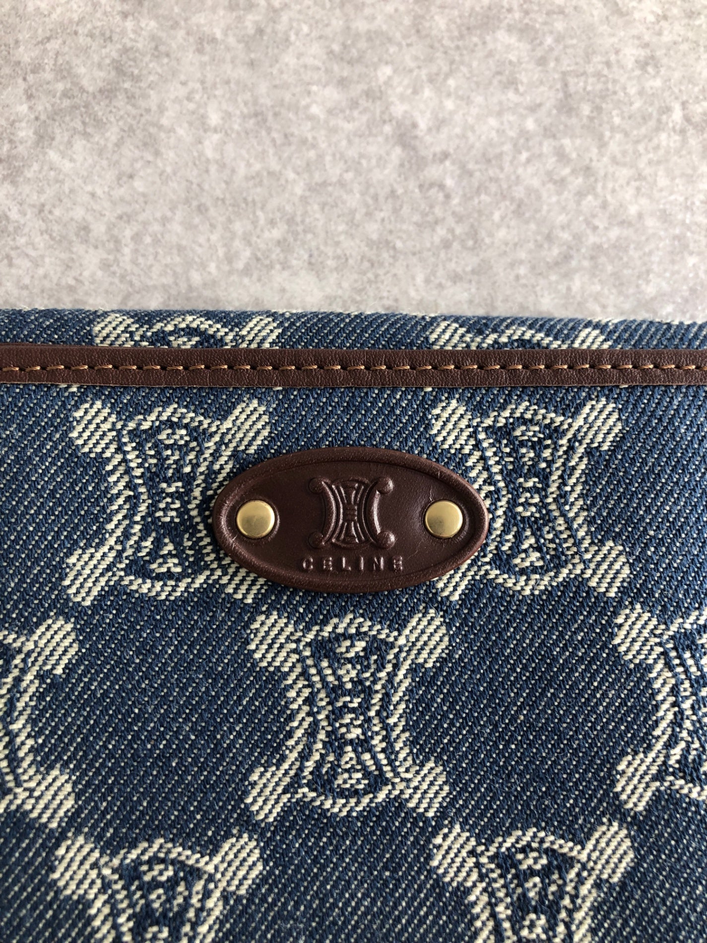 CELINE Triomphe Blason Folded Wallet Indigo Vintage 3pep8h