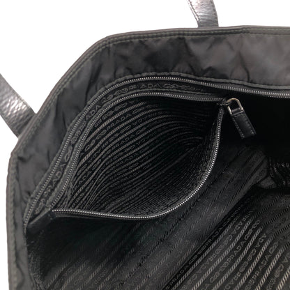 PRADA Triangle Logo Front Pocket Totebag Black Vintage p2sa5n