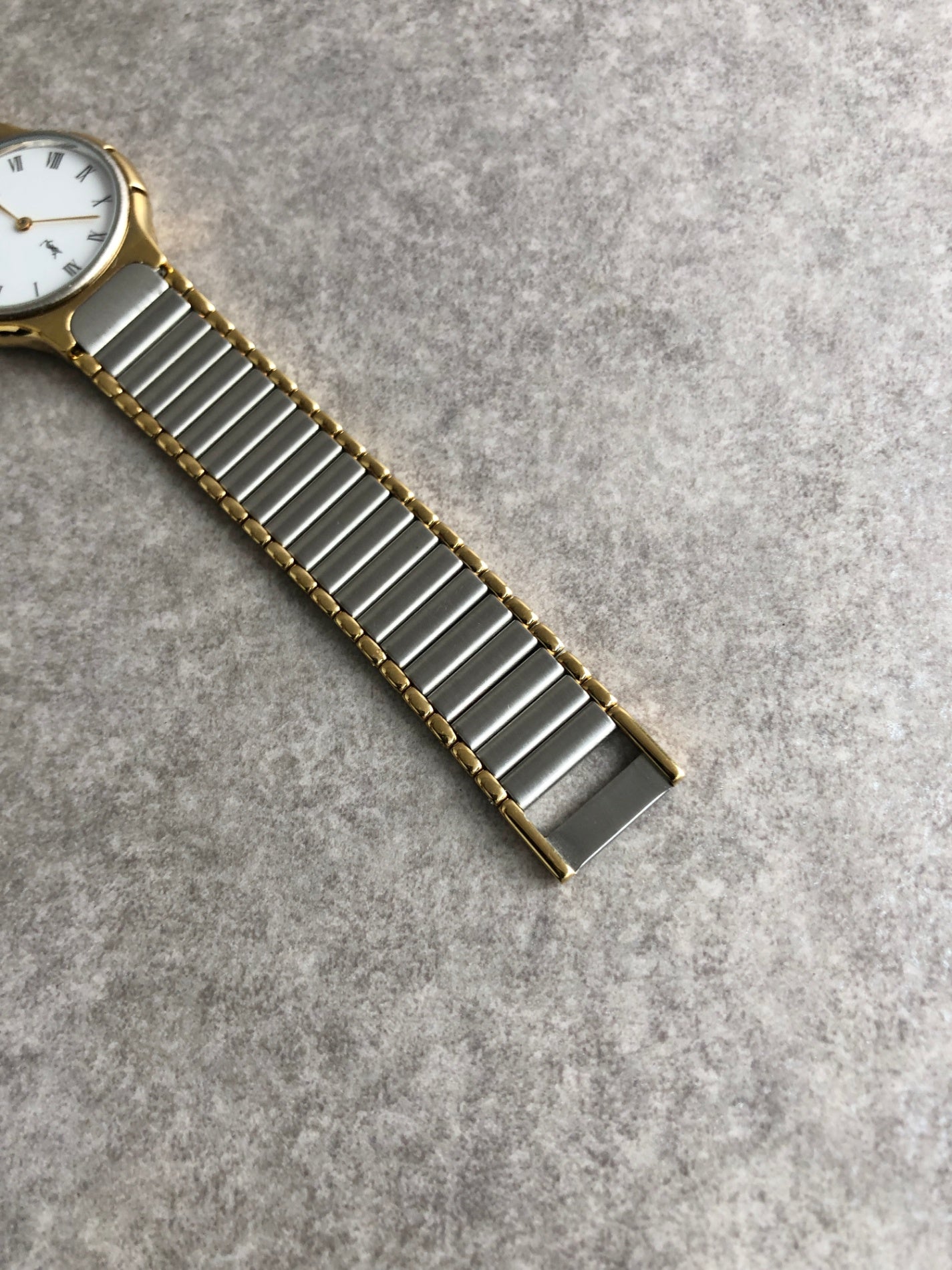 Yves Saint Laurent YSL Logo Quartz Watch 5920-H15441 Vintage 64v38n
