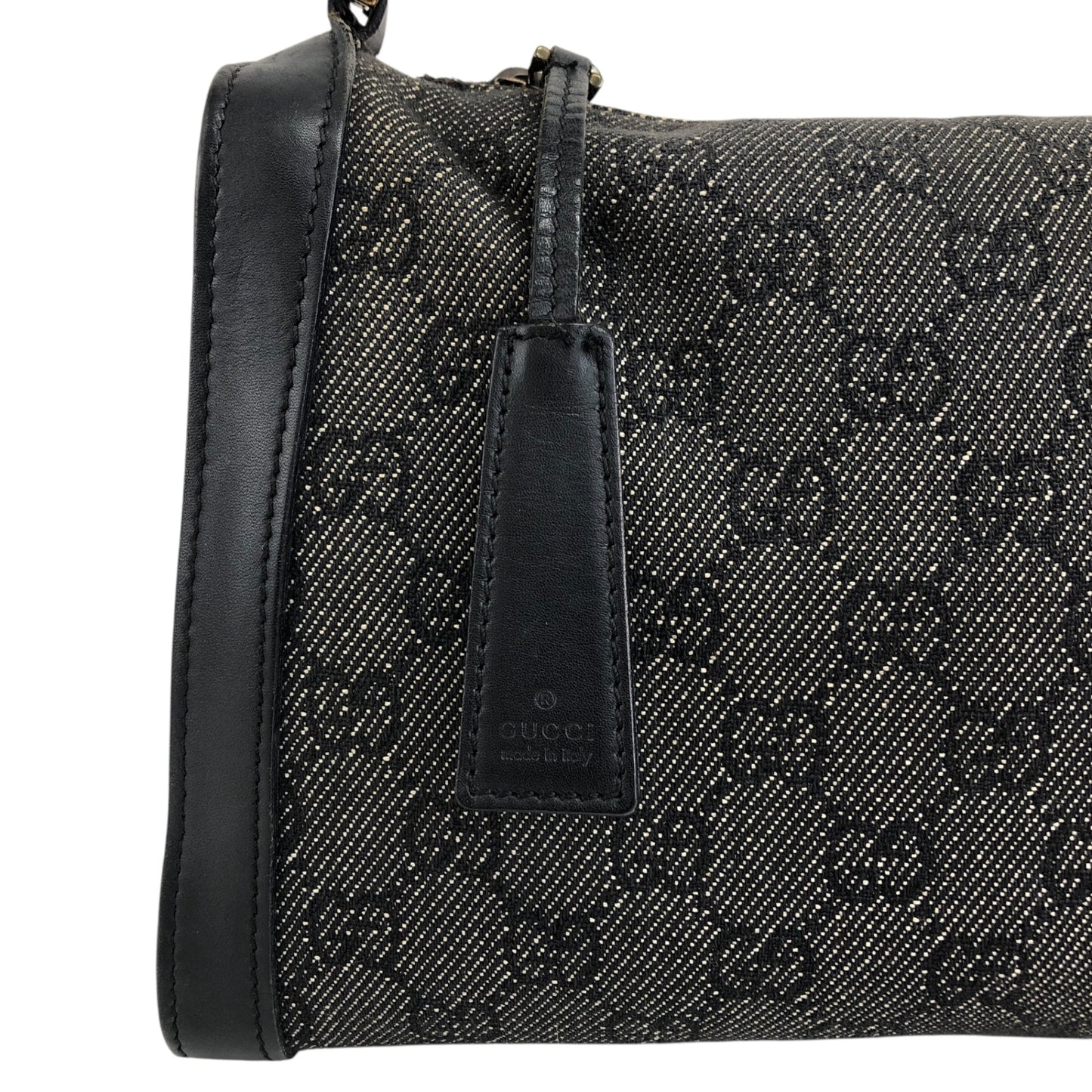 GUCCI GG Canvas Shoulder bag Black Vintage d88h44