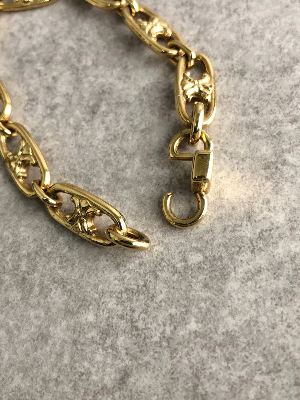 CELINE Blason Bracelet Gold Vintage 4gifcy