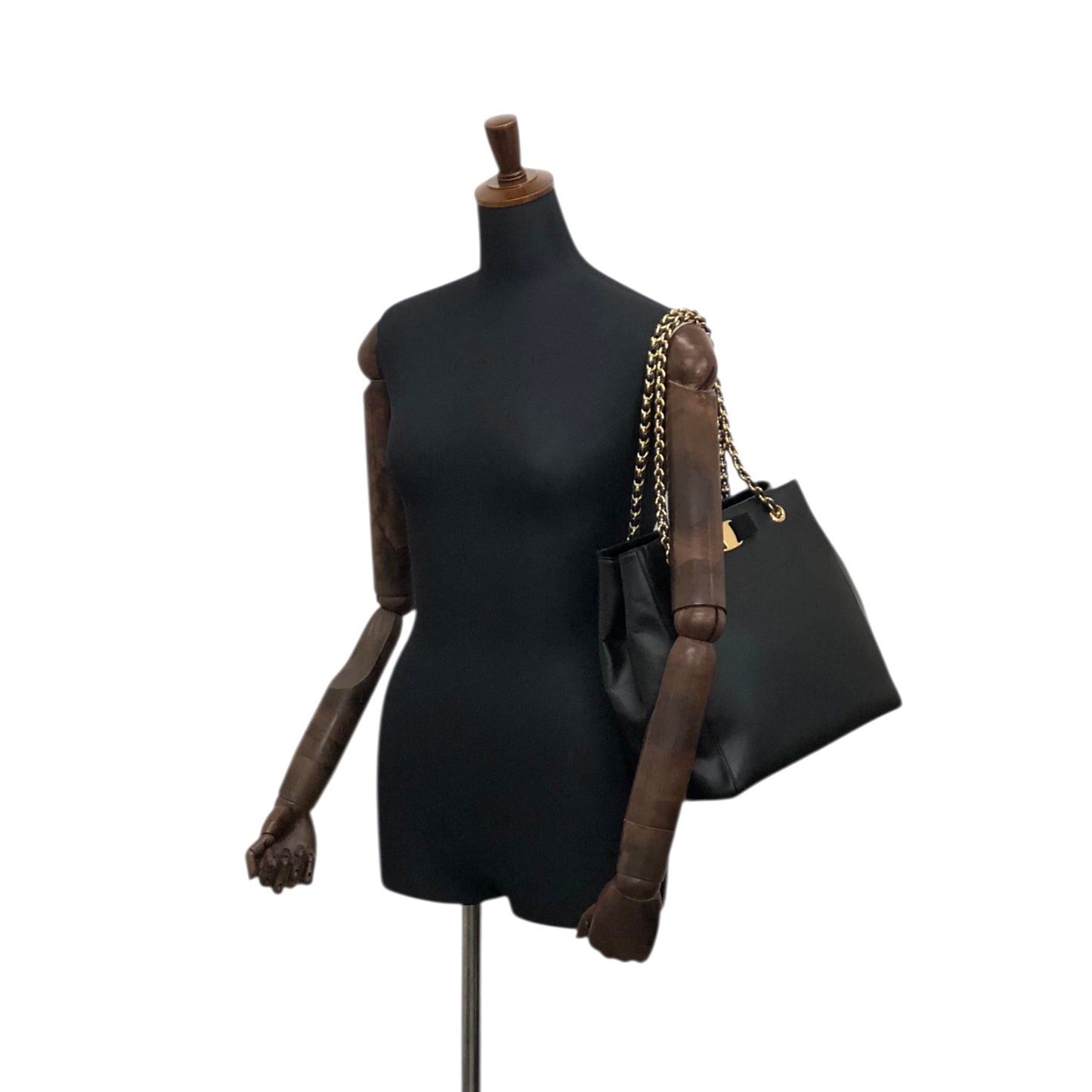 Salvatore Ferragamo Vala Ribbon Chain Totebag Black Vintage p52xmz