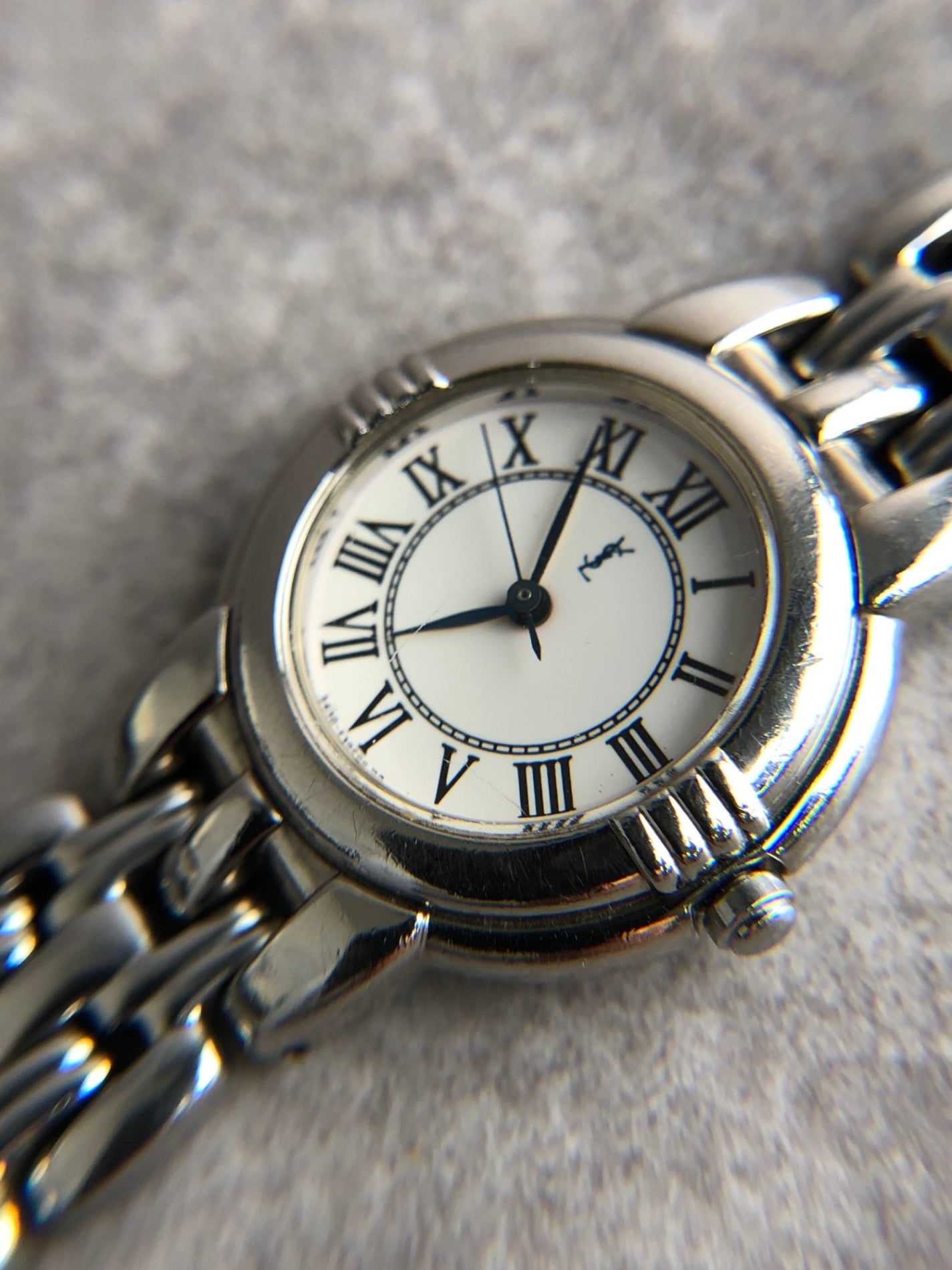 Yves Saint Laurent YSL Logo Watch Silver Vintage cibzk8