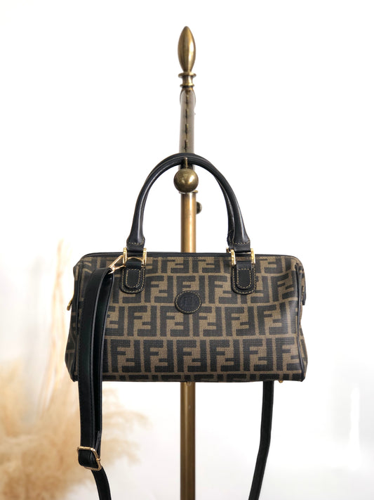 FENDI Zucca Logo Two-way Handbag Shoulder bag Boston bag Black Vintage yh8esb
