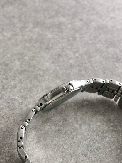 Yves Saint Laurent Logo Watch Silver 9613-H22714 Vintage pjgsae