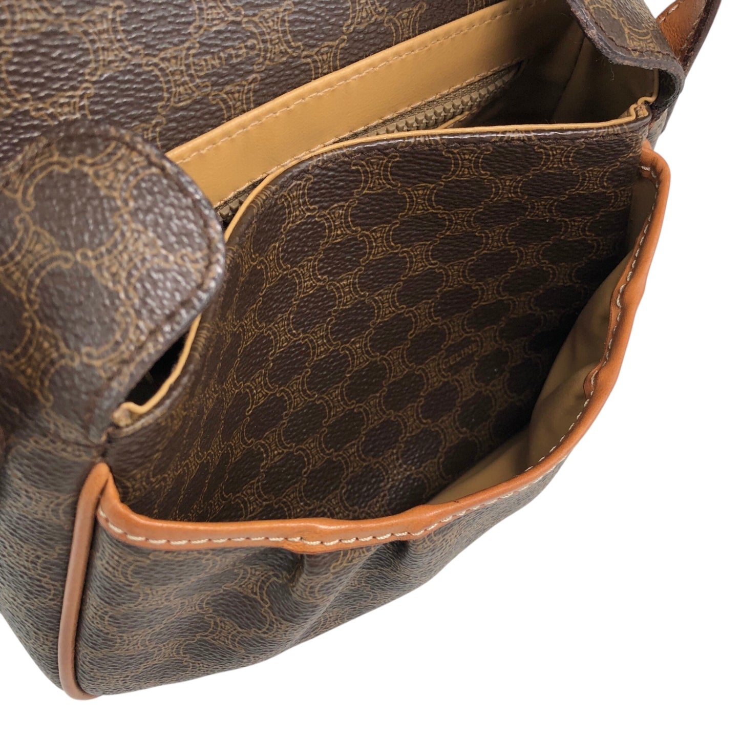 CELINE Macadam Blason Front Buckle Shoulder bag Brown Vintage zzu5ya