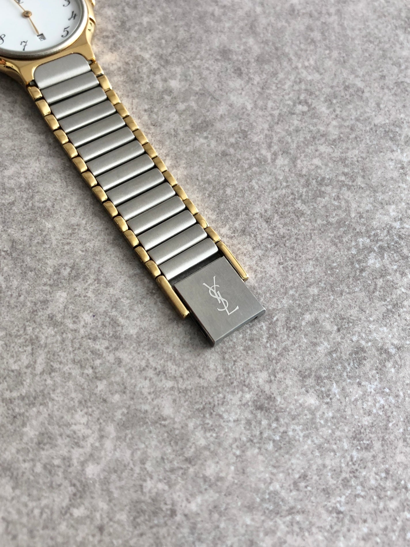 Yves Saint Laurent YSL Logo Watch Gold×Silver 566890 Vintage ais6sd