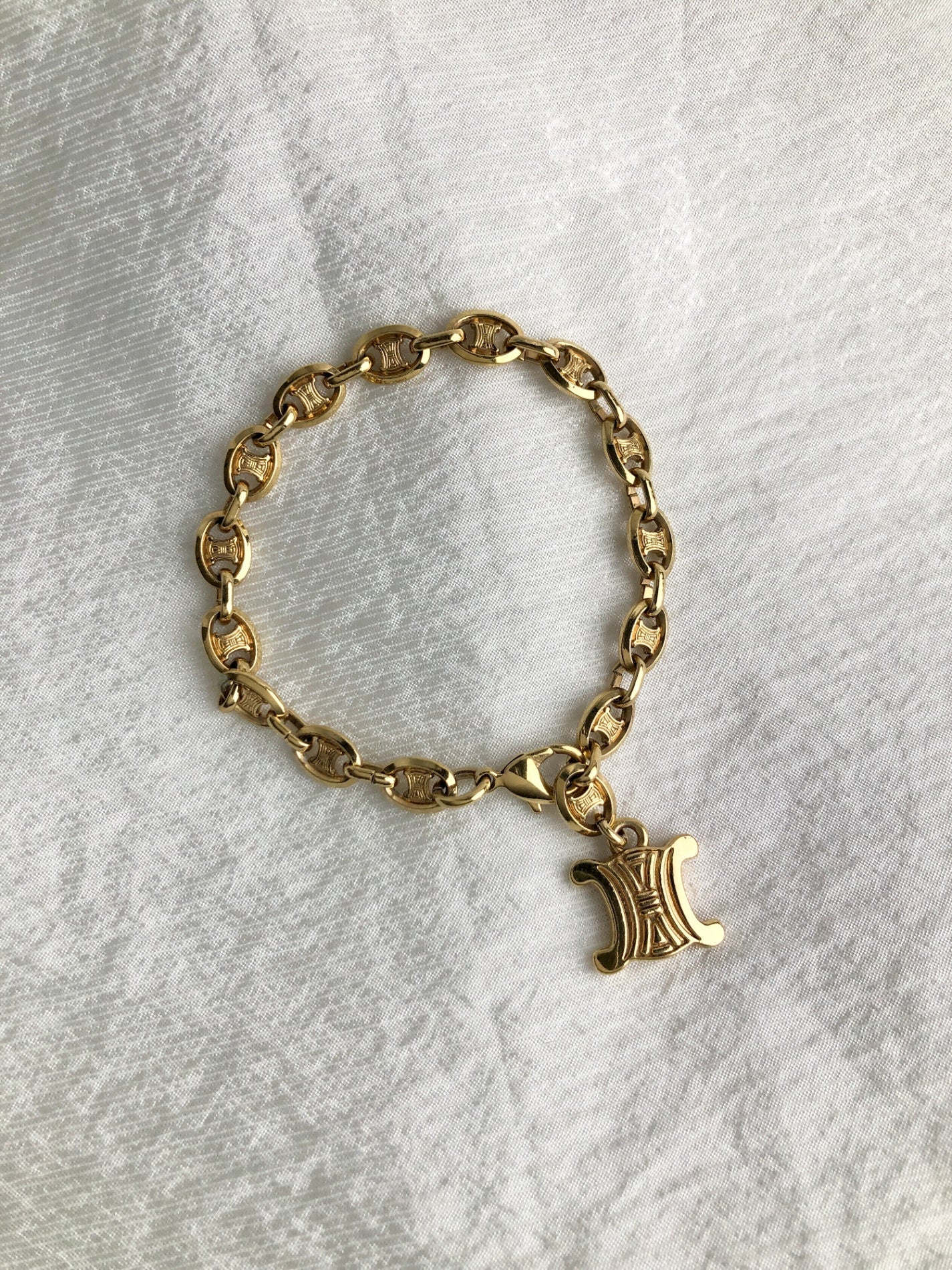 CELINE Triomphe Bracelet Gold Vintage 5uzsv2