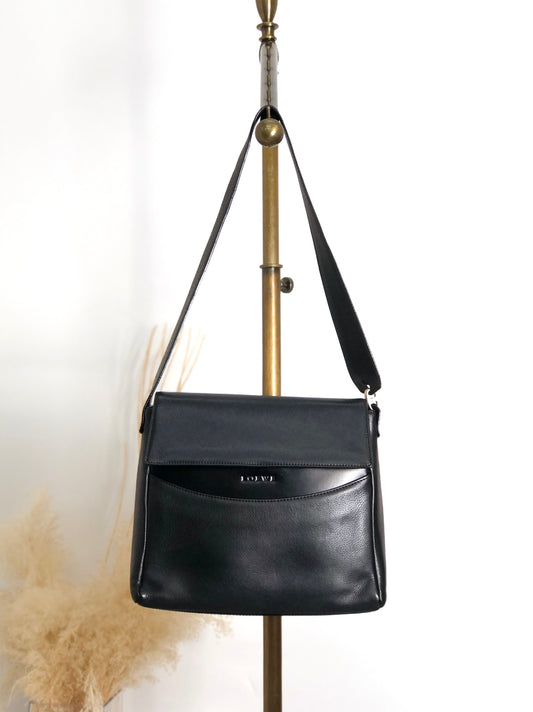 LOEWE Logo Embossed Shoulder bag Black Vintage mxivwm