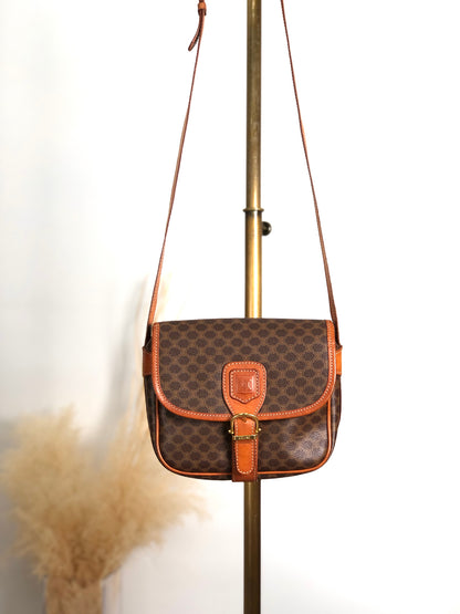 CELINE Macadam Blason Front Buckle Shoulder bag Brown Vintage bk3xcz