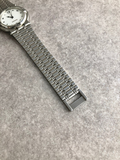 GUCCI Logo Quartz Watch Silver 9100M Vintage yxt2b6