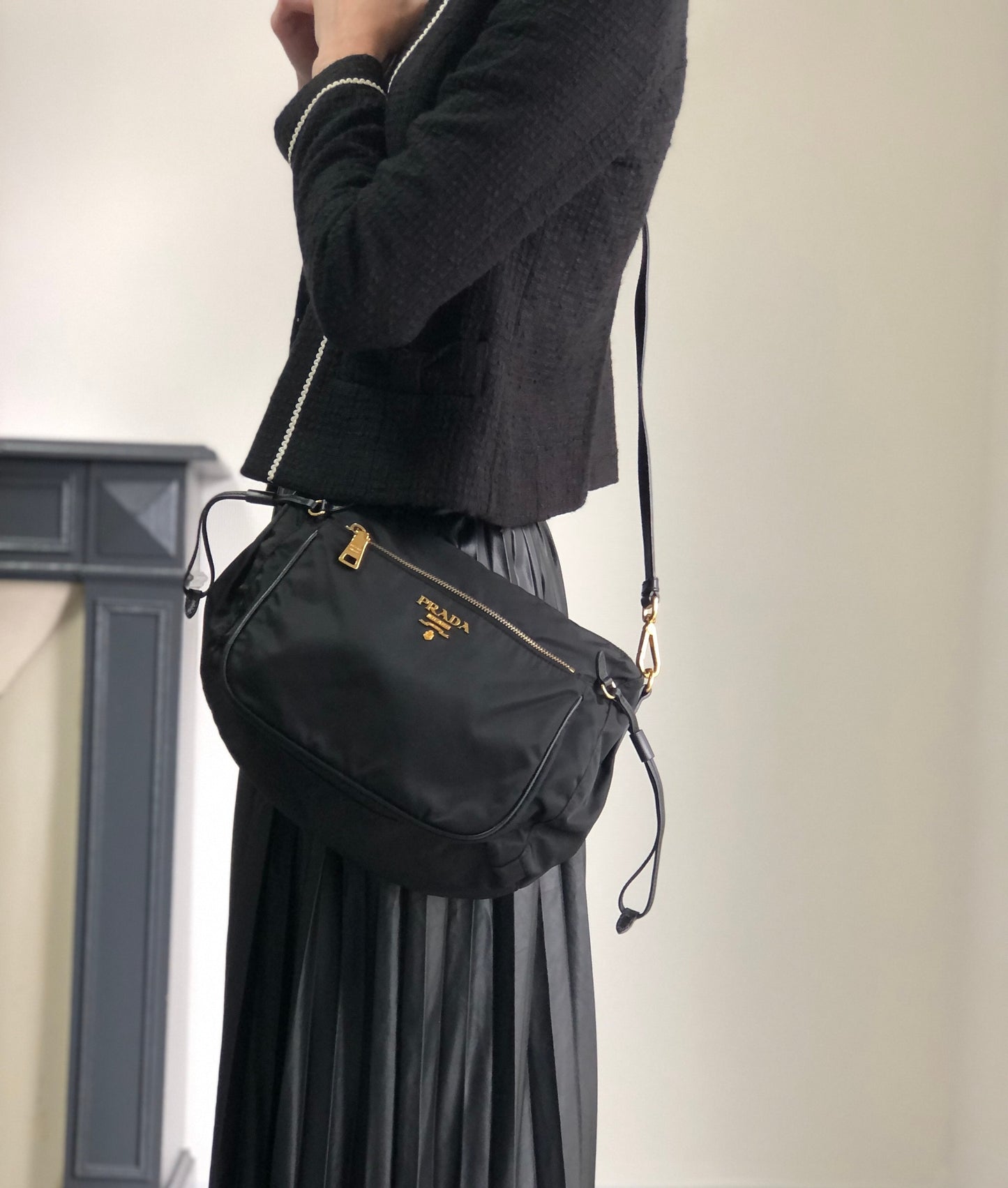 PRADA Logo Shoulder bag Black BT0689 Vintage s35m2a