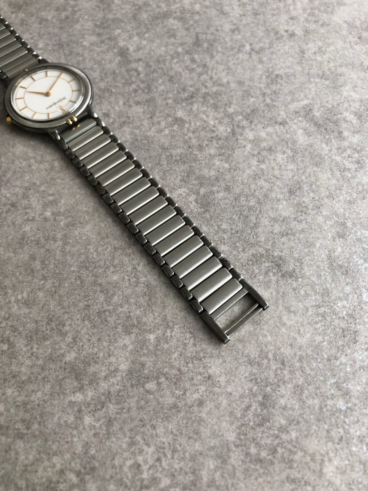 Yves Saint Laurent YSL Logo Quartz Watch Silver×Gold 4820-E62275Y Vintage 4ck8hy