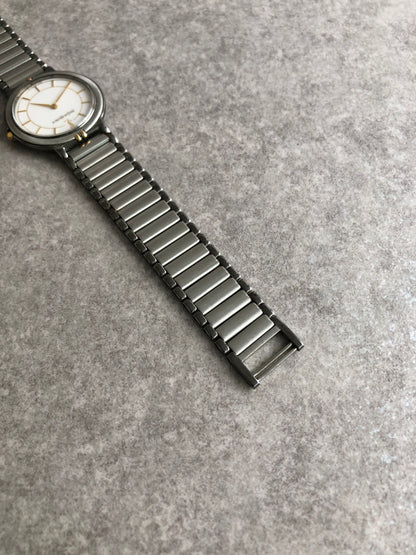 Yves Saint Laurent YSL Logo Quartz Watch Silver×Gold 4820-E62275Y Vintage 4ck8hy