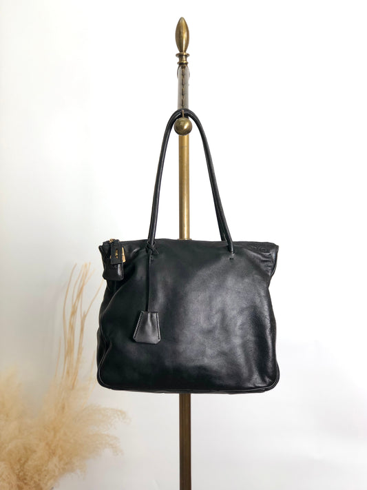 PRADA Logo Embossed Totebag Black Vintage r7ii2c
