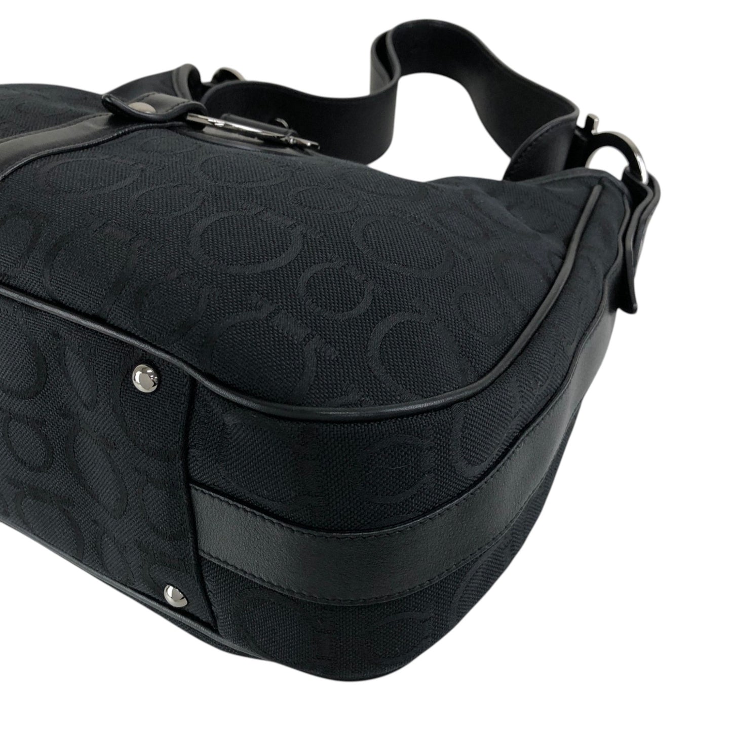 Salvatore Ferragamo Gancini Shoulder bag Black Vintage fxsbuf