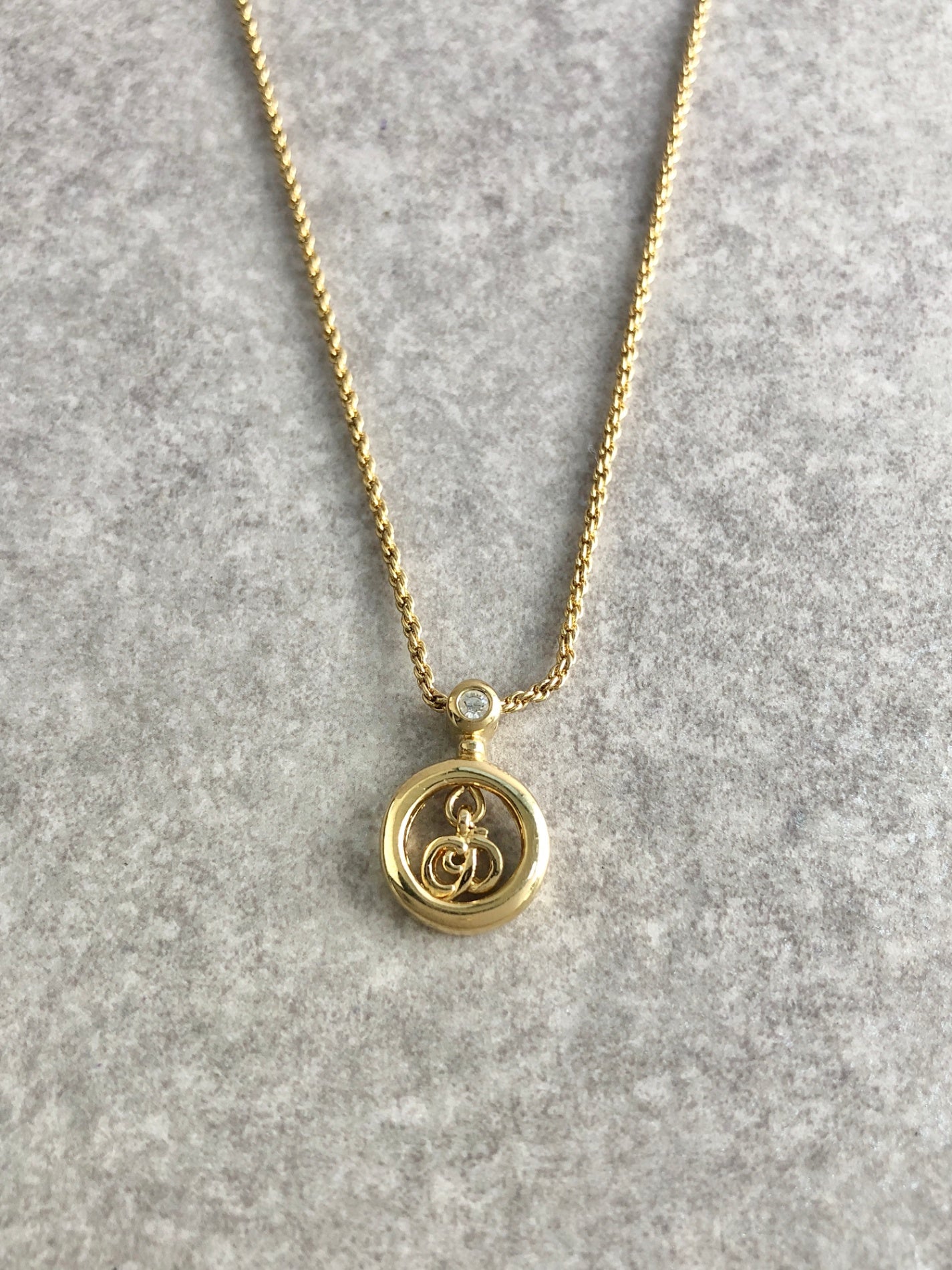 Christian Dior CD Logo Necklace Gold Vintage vhi2zs
