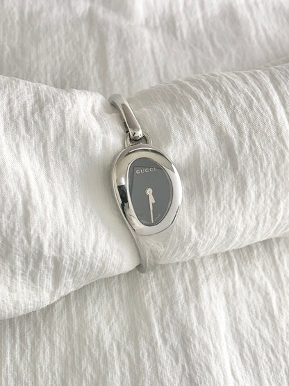 GUCCI Bangle Watch Silver 103 Vintage 5j8k5t