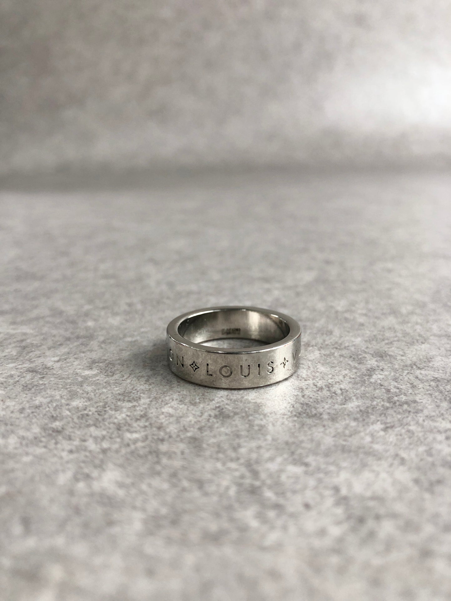 LOUIS VUITTON Logo Ring Silver M1507MM Vintage x5bt8n