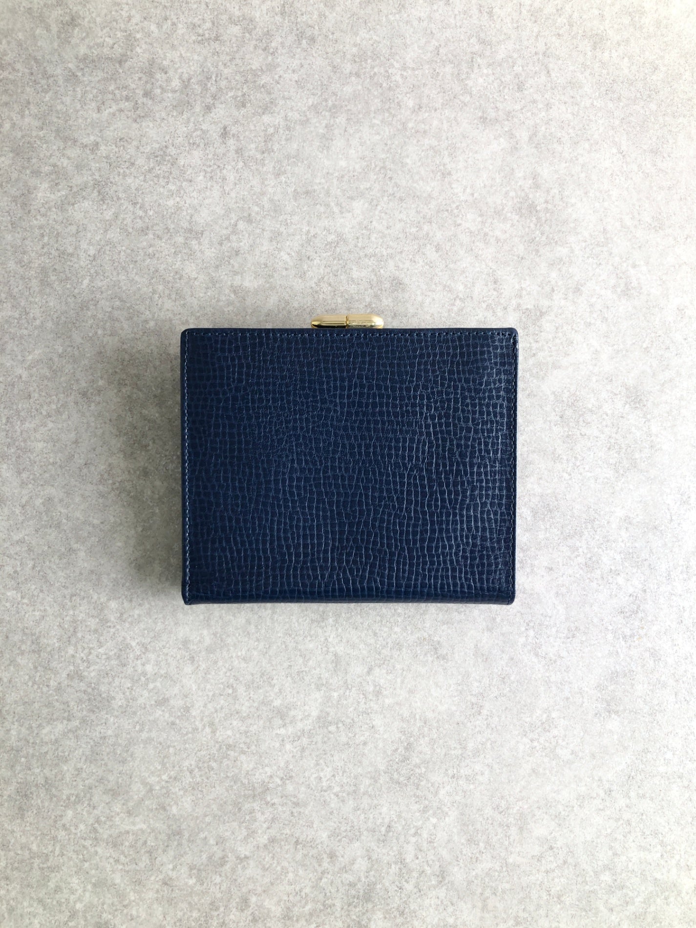 Christian Dior CD 標誌金屬扣折疊錢包海軍藍復古款 6c2pn7