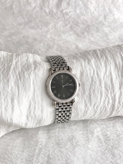 Yves Saint Laurent Logo  Quartz Watch Silver 5421-F46452 Vintage rij653