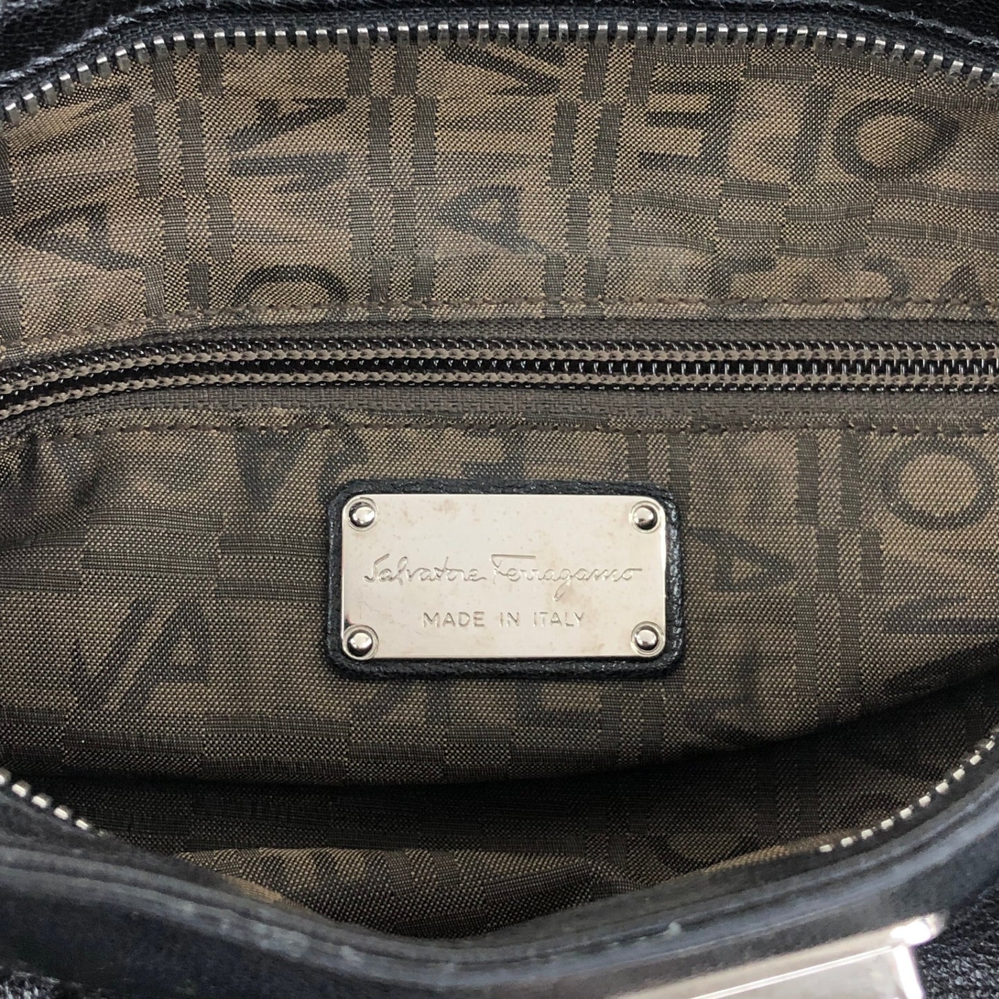 Salvatore Ferragamo Gancini Handbag Black Vintage mfbzax