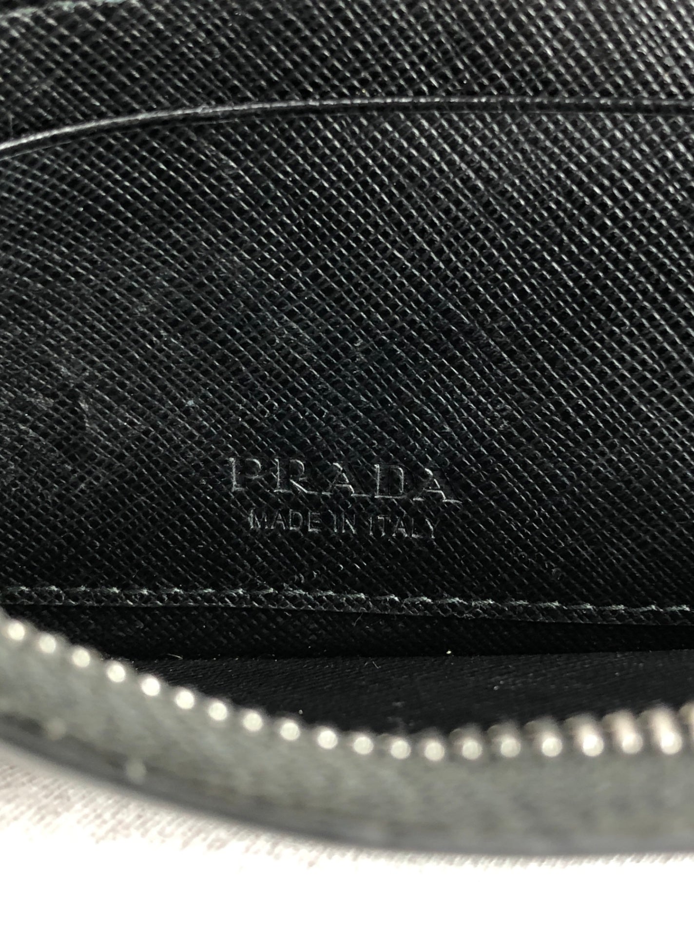 PRADA Logo Embossed Coin Purse Black Vintage ui5iej