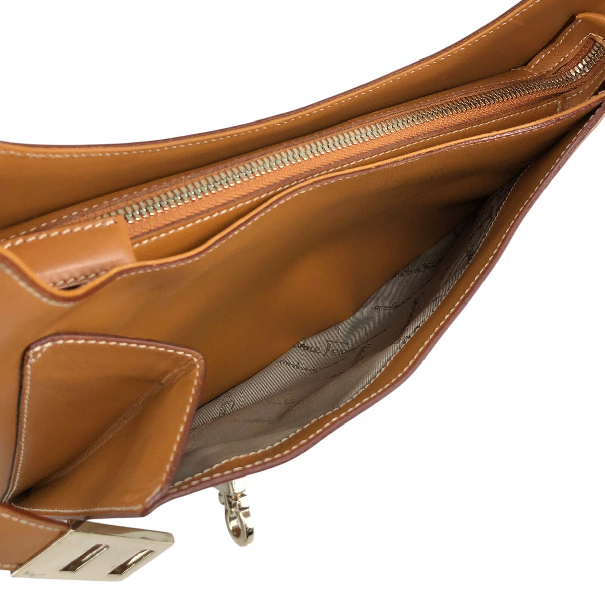 Salvatore Ferragamo Gancini Shoulder bag Brown Vintage 6kjzn6