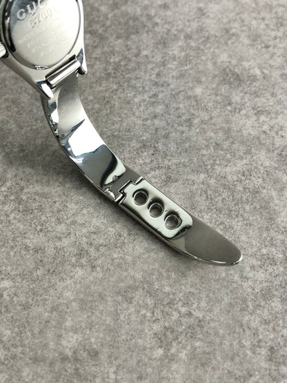 GUCCI Logo Quartz Watch Silver 6700L Vintage ypagh4