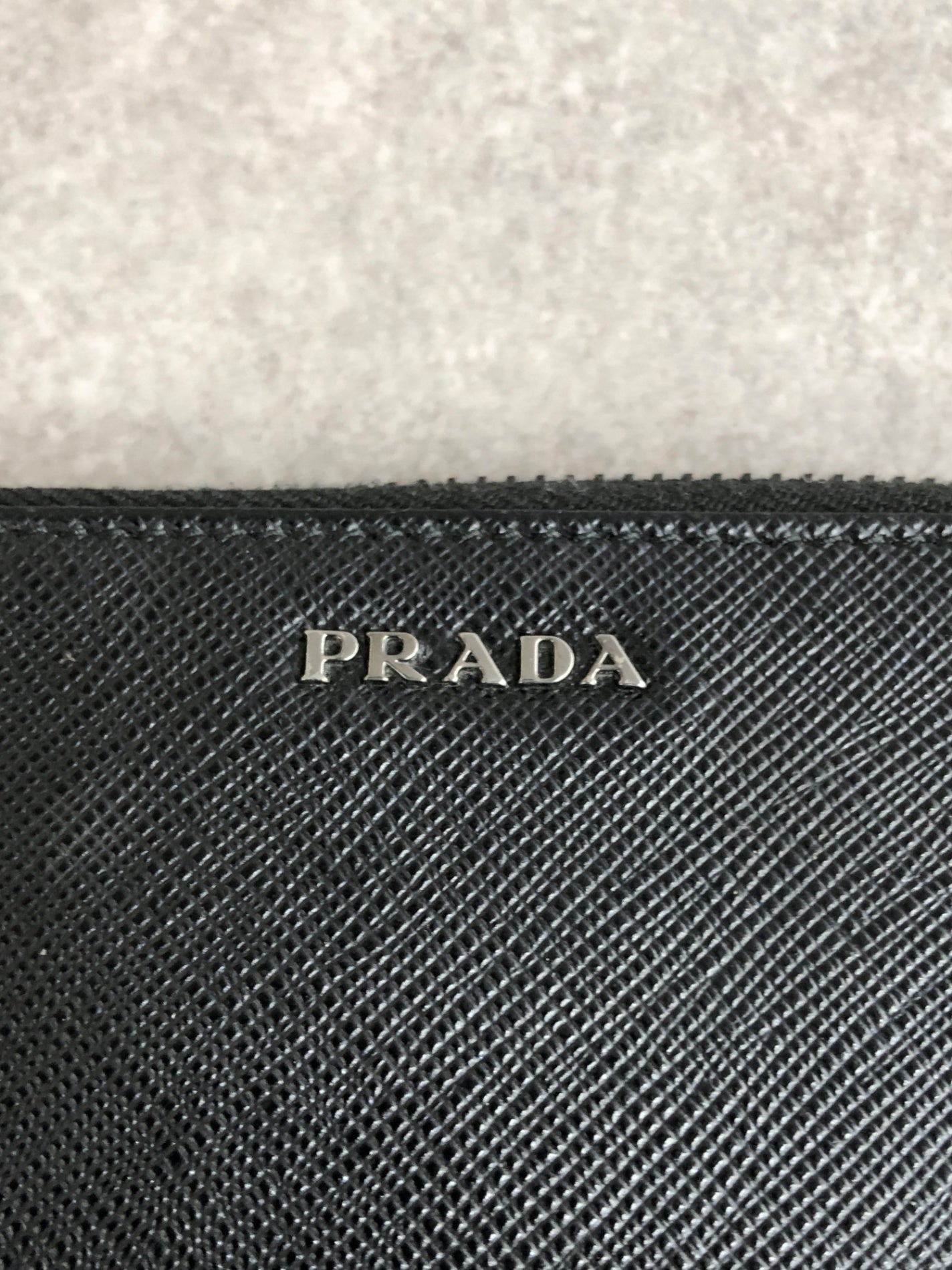 PRADA Logo Embossed Key Case Black Vintage f2x3fr