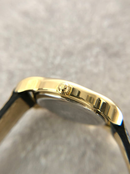 GUCCI Logo Quartz Watch Black×Gold Vintage zt6np6